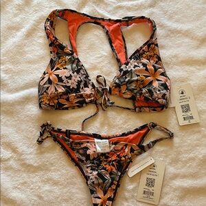 Body Glove Floral Orange & Black Bikini Matira floral top S, XS bottoms